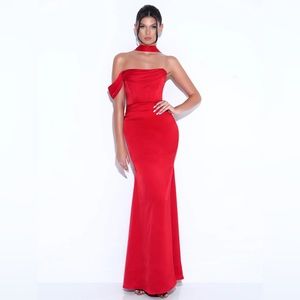 Miss Circle Bold Red Formal Gown